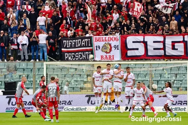 Cremonese - Bari negli Scatti Grigiorossi