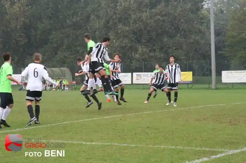 UNDER 17 Sported-Real Leno nelle foto di Beni