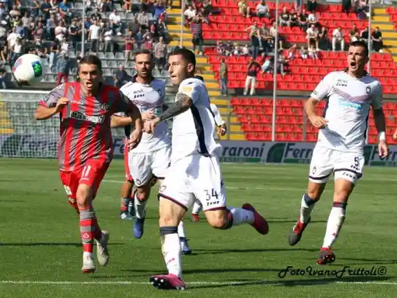 Click to enlarge image Cremonese-Crotone-2-1-21-09-2019 271.JPG