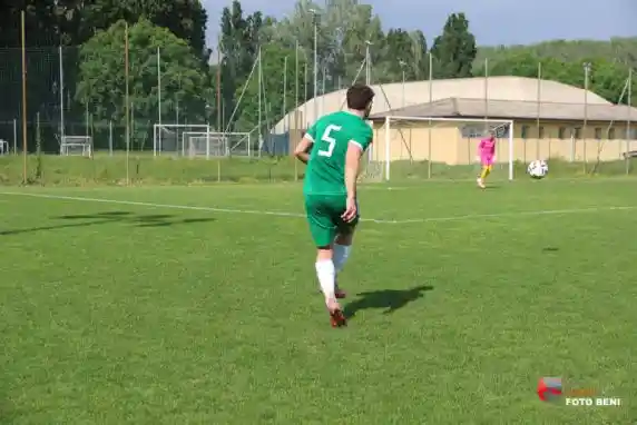 Click to enlarge image img_0179.jpg