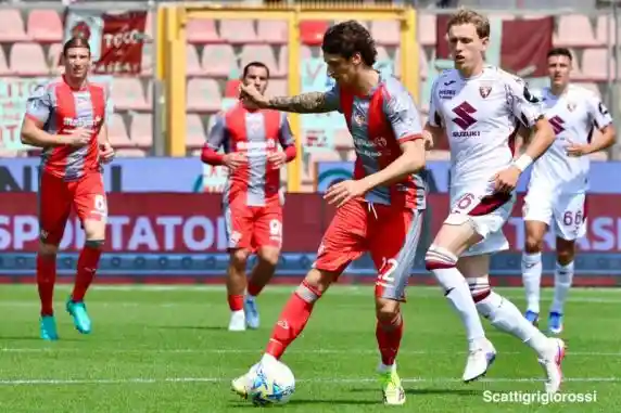 Click to enlarge image 532a6775.jpg