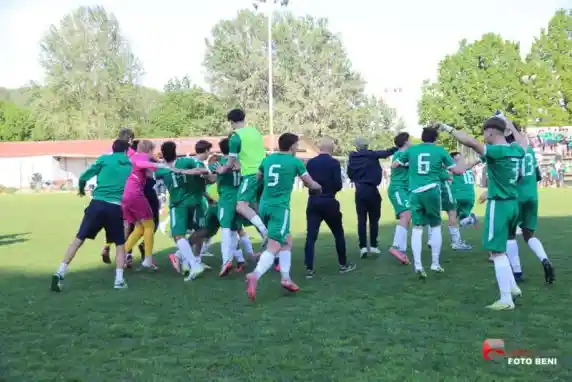 Click to enlarge image img_0326.jpg