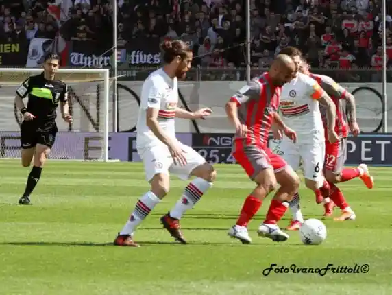 Click to enlarge image Cremonese-Foggia-1-0-28-04-19- 088.JPG