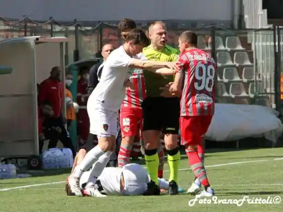 Click to enlarge image 22-meraviglia-cremonese-cosenza-3-1-18-04-2022-.jpg