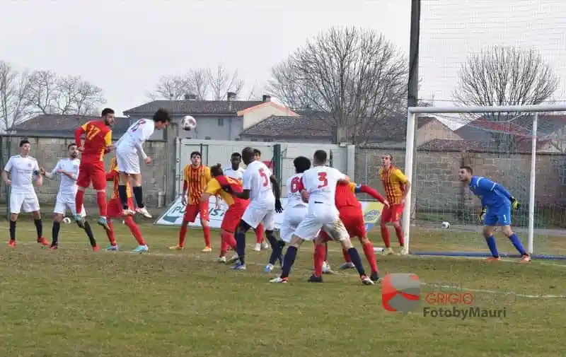 Eccellenza: Il Derby Soresina-Offanengo nelle immagini di Maurizio Molaschi