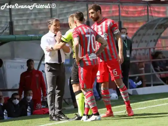 Click to enlarge image 23-meraviglia-pecchia-cremonese-cosenza-3-1-18-04-202-.jpg