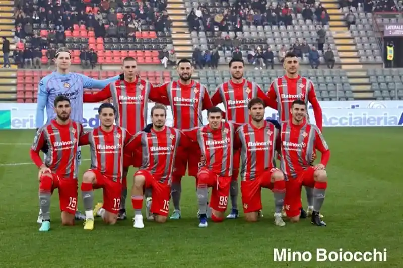 Cremonese-Cosenza negli Scatti Grigiorossi