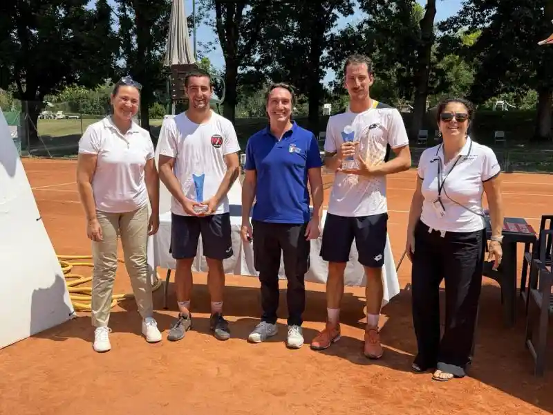 Giuseppe La Vela conquista il Trofeo Arvedi alla Canottieri Baldesio