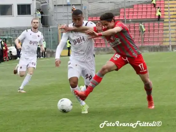 Click to enlarge image 10-sernicola-cremonese-reggina-1-1-02-04-2022-.jpg