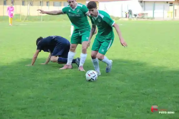 Click to enlarge image img_0165.jpg