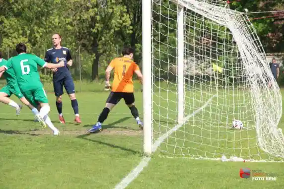 Click to enlarge image img_0147.jpg