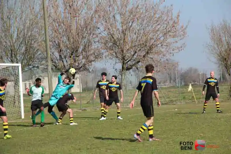 Sestese    Excelsior    1-2 nelle foto di Beni