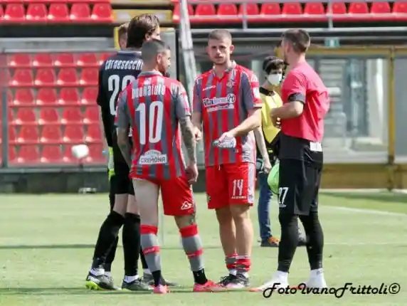 Click to enlarge image fine-gara-cremonese-pescara-3-0-07-05-21-_400.jpg