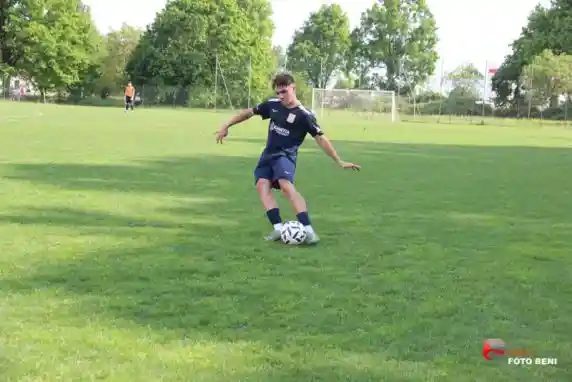 Click to enlarge image img_0168.jpg