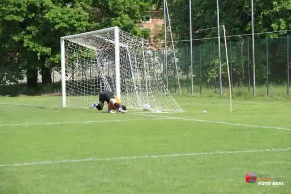 Click to enlarge image img_0120.jpg