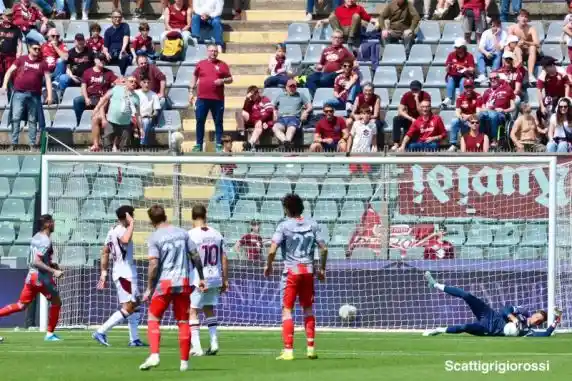 Click to enlarge image 532a6990.jpg