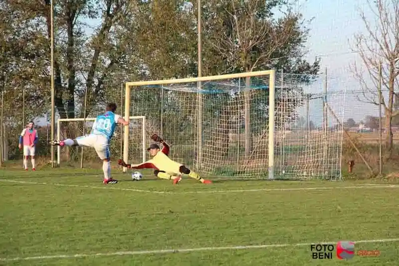 Casaloldo   Corona.  1-1 nelle foto di Beni