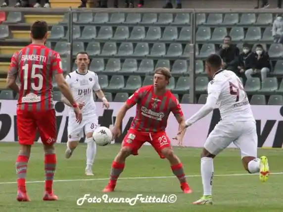 Click to enlarge image 14-crescenzi-cremonese-reggina-1-1-02-aprile-2022-_002.jpg