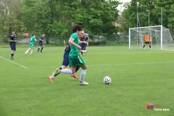 Click to enlarge image img_0104.jpg