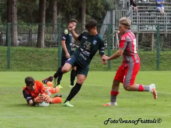 Click to enlarge image crescenzi-cremonese-feralpi-2-1-amich-pinzolo-31-07-21-_383.jpg