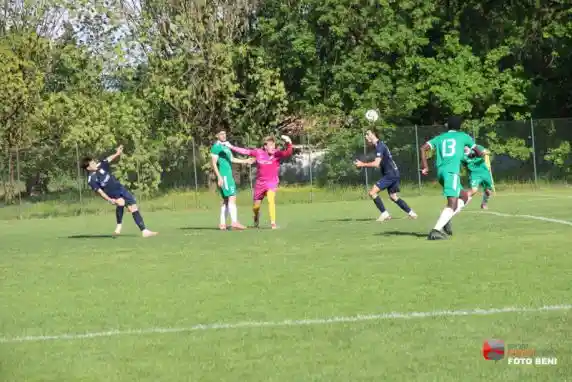 Click to enlarge image img_0298.jpg