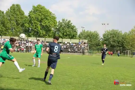 Click to enlarge image img_0127.jpg