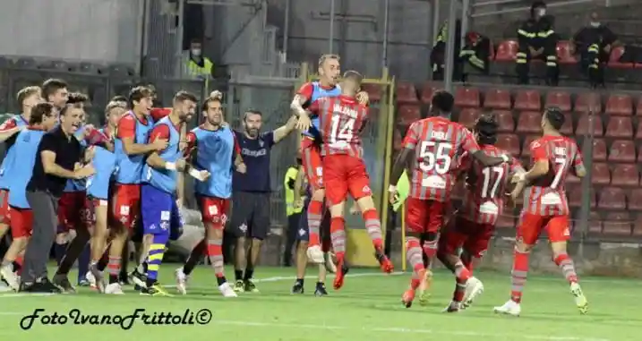 Click to enlarge image 8-cremonese-lecce-3-0-22-09-2021-_267.jpg