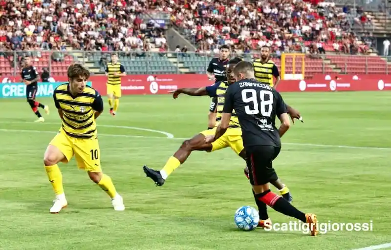 Cremonese-Parma raccontata dagli Scatti Grigiorossi