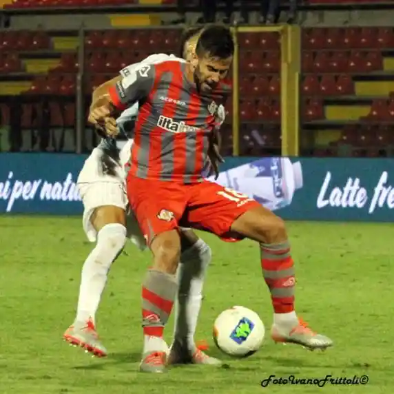 Click to enlarge image Cremonese-Entella-0-1-31-08-19- 300.JPG