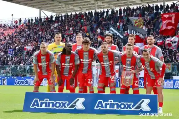 Click to enlarge image 532a6664.jpg