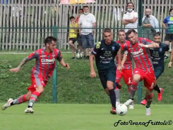 Click to enlarge image cremonese-feralpi-2-1-amich-pinzolo-31-07-21-_241.jpg
