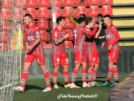 Click to enlarge image 1-esultanza-rete-gaetano-cremonese-brescia-2-1-05-03-2022-_230.jpg