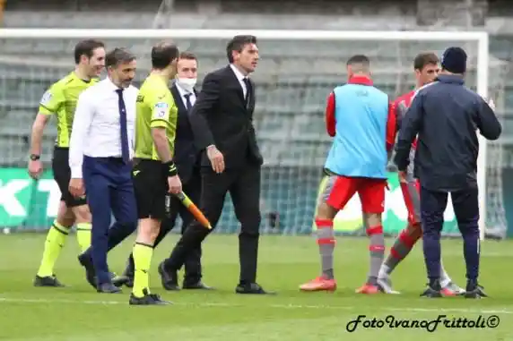 Click to enlarge image 29-fine-gara-cremonese-pordenone-2-1-10-04-2021-_391.jpg