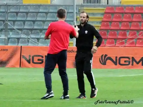 Click to enlarge image Cremonese-Pro-Vercelli-1-2-amich-12-10-19 310.JPG