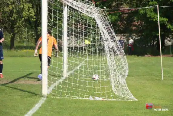 Click to enlarge image img_0148.jpg