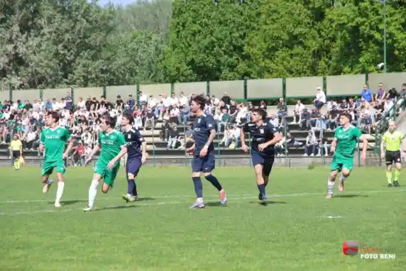 Click to enlarge image img_0142.jpg