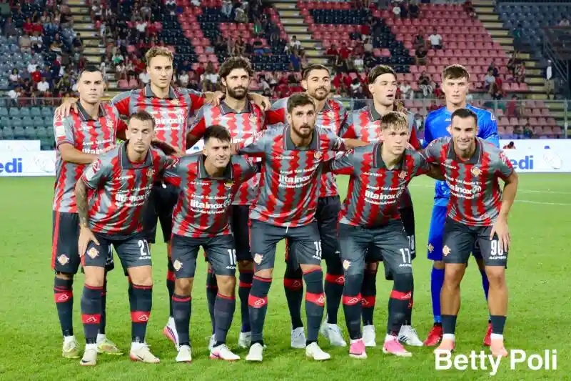 Cremo agli ottavi di Coppa contro il Como, in campionato domenica c'è il Padova (con tre assenti grigiorossi)