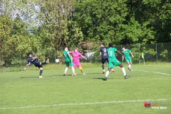 Click to enlarge image img_0297.jpg