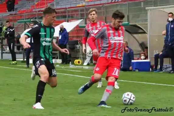 Click to enlarge image 20-gaetano-dietro-nardi-cremonese-pordenone-2-1-10-04-2021-_287.jpg