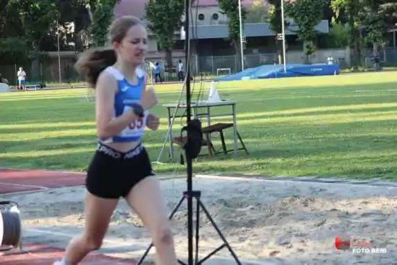 Click to enlarge image img_0438.jpg