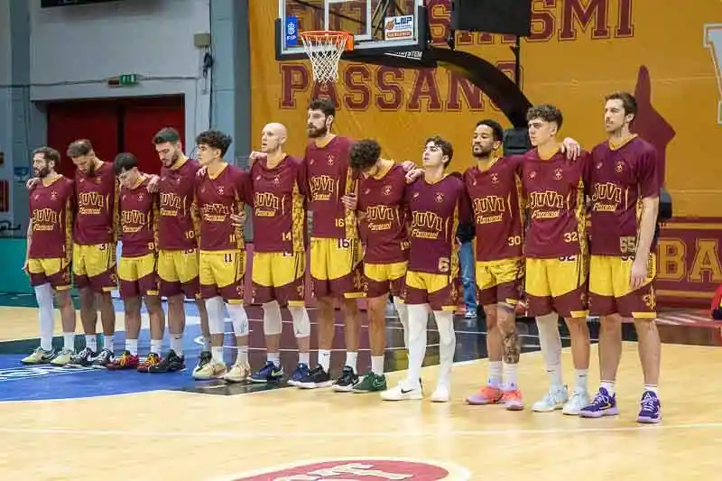 Juvi battuta da Ruvo di Puglia 100-95 ma è qualificazione matematica ai play-in