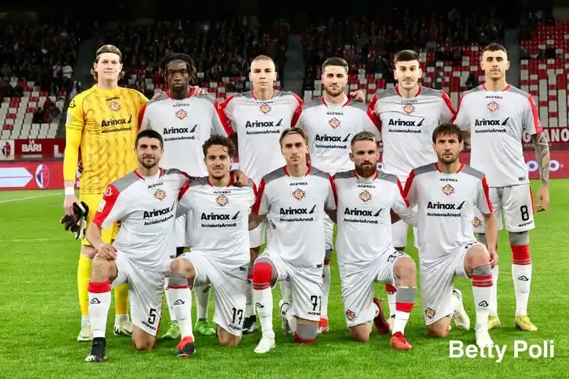 Bari-Cremonese negli Scatti Grigiorossi
