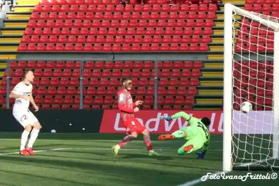 Click to enlarge image 2-Rete-Ceravolo-Cremonese-JuveStabia-1-1-26-12-19 090.JPG