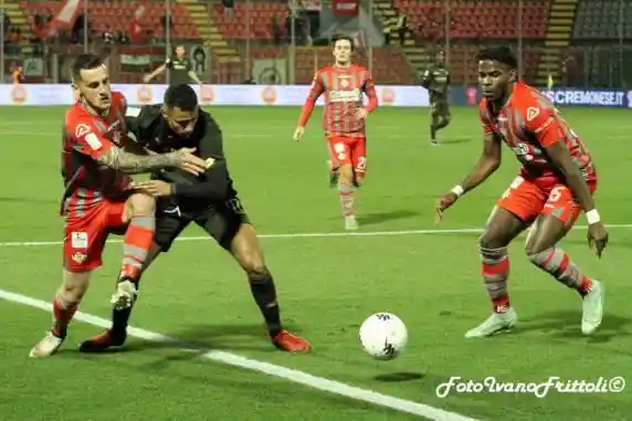 Click to enlarge image 11-valeri-okoli-cremonese-l-vicenza_0-0-22-02-2022-_214.jpg