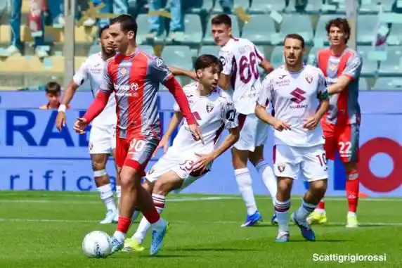 Click to enlarge image 532a6852.jpg