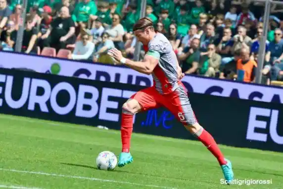 Click to enlarge image 532a6779.jpg