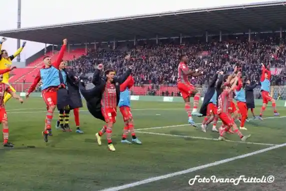 Click to enlarge image cremonese-brescia-2-1-05-marzo-2022-_146.jpg