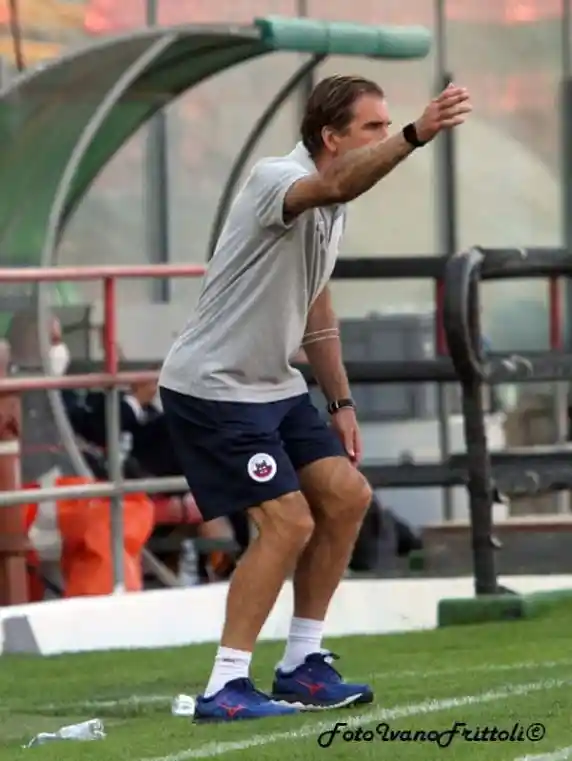 Click to enlarge image 8-gorini-cremonese-cittadella-2-0-12-09-2021-_314.jpg