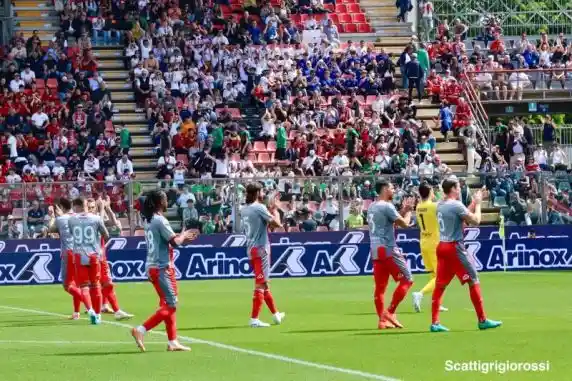 Click to enlarge image 532a6691.jpg