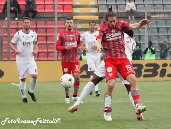 Click to enlarge image 9-castagnetti-cremonese-reggina-1-1-02-04-2022-_215.jpg
